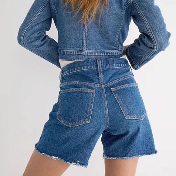 Nwt J.Crew Mid-length denim short in Rocky Trail wash - Picture 2 of 13
